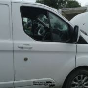 FORD TRANSIT CUSTOM FACELIFT 2019 FRONT DOOR O/S DRIVERS SIDE WHITE